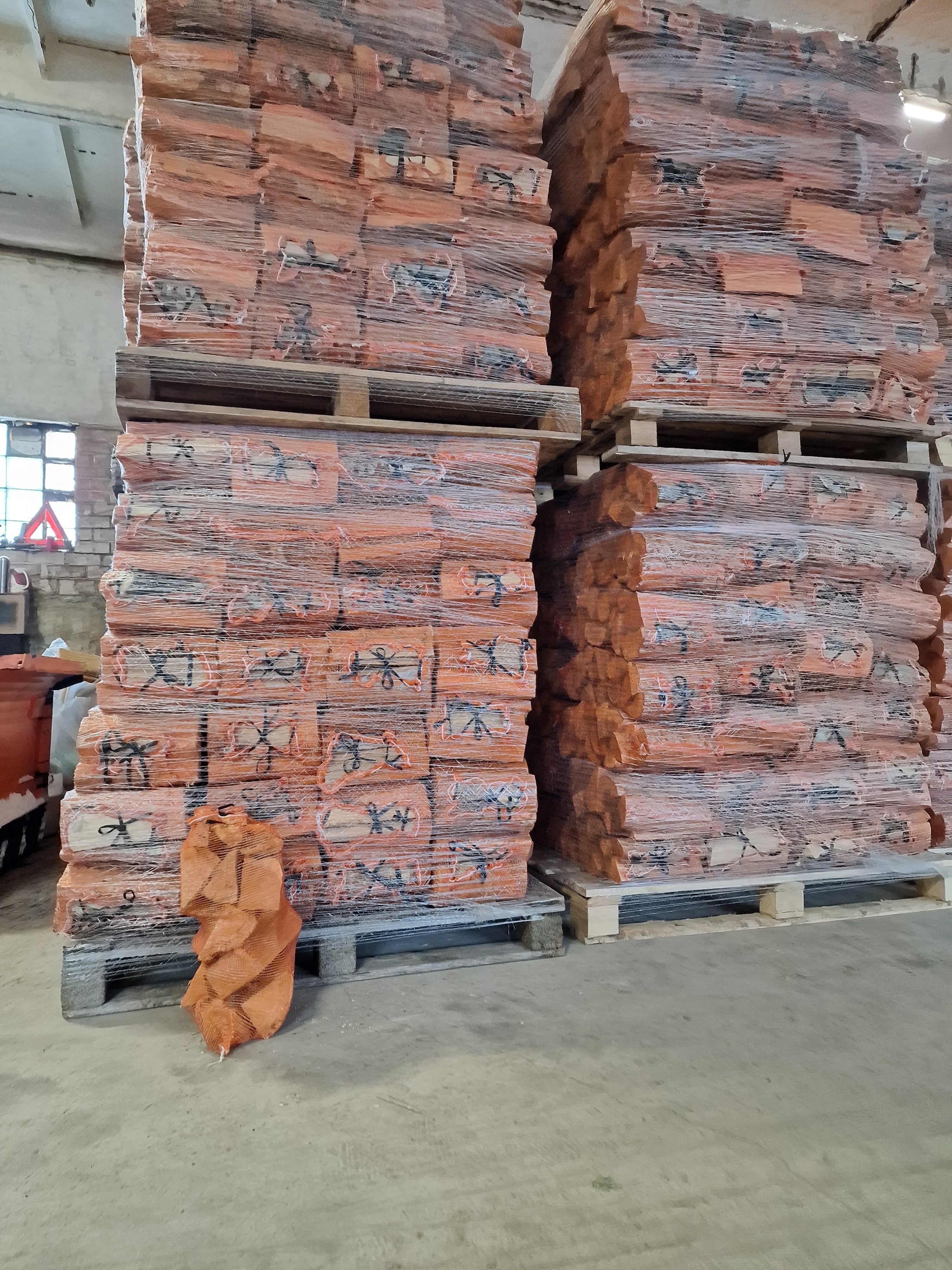 Firewood in Bags | 22L | 6-7 kg